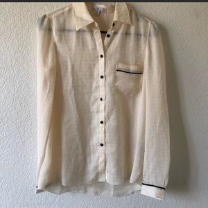 Gap Sheer Beige Button Down Blouse A8
